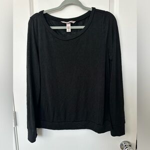 Victoria's Secret Long Sleeve Top